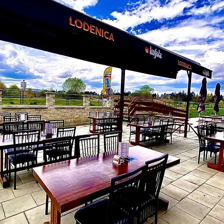 Szálloda Lodenica Lipótszentmiklós