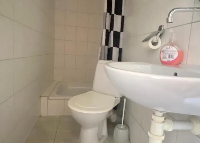 Lodenica Szálloda Lipótszentmiklós